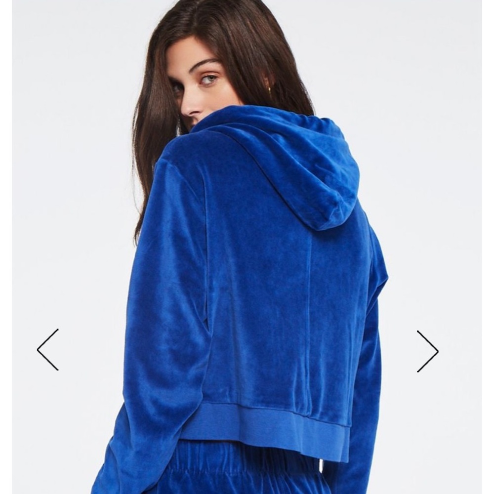 NWT suzie Kondi Cropped Hoodie Sold out style - Picture 2 of 8